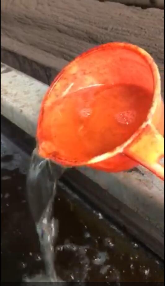 氣浮機(jī)設(shè)備出水，穩(wěn)定，清澈，不帶懸浮物